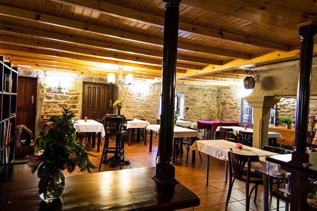 Gasthaus Casal De Cereixo Tufiones Exterior foto