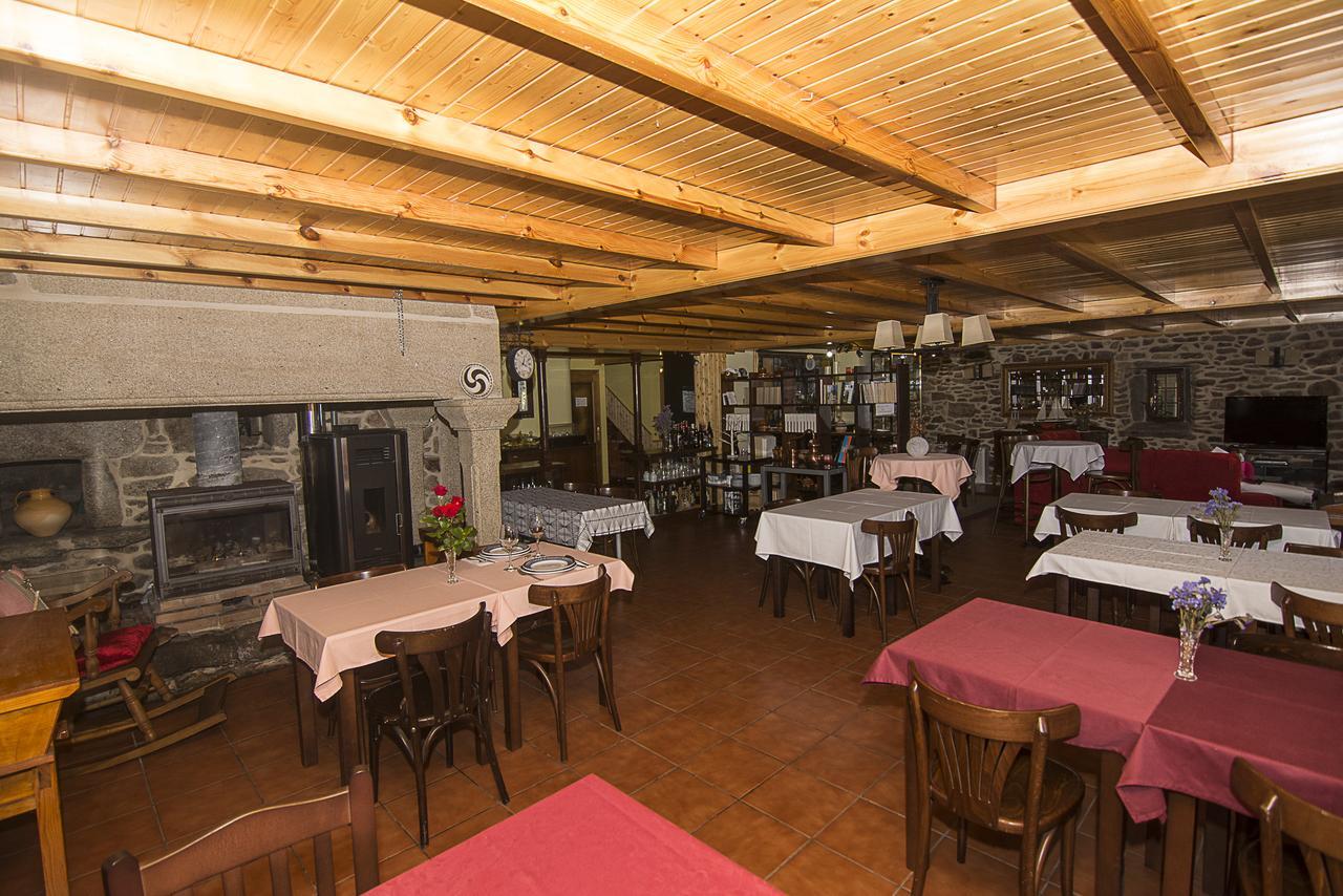 Gasthaus Casal De Cereixo Tufiones Exterior foto